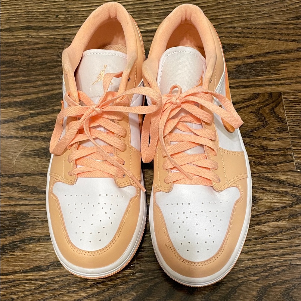 WMNS Air Jordan 1 Sunset Haze